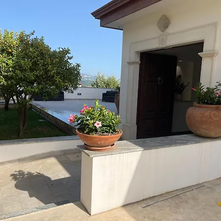 ホテル Indaco カザール・ヴェリーノ